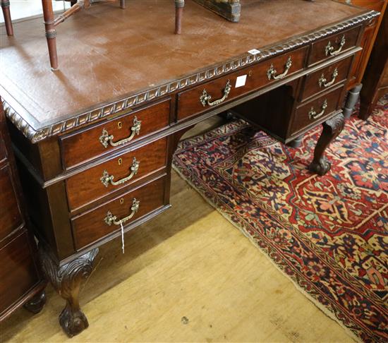 Leather topped mahogany desk on cabriole legs
